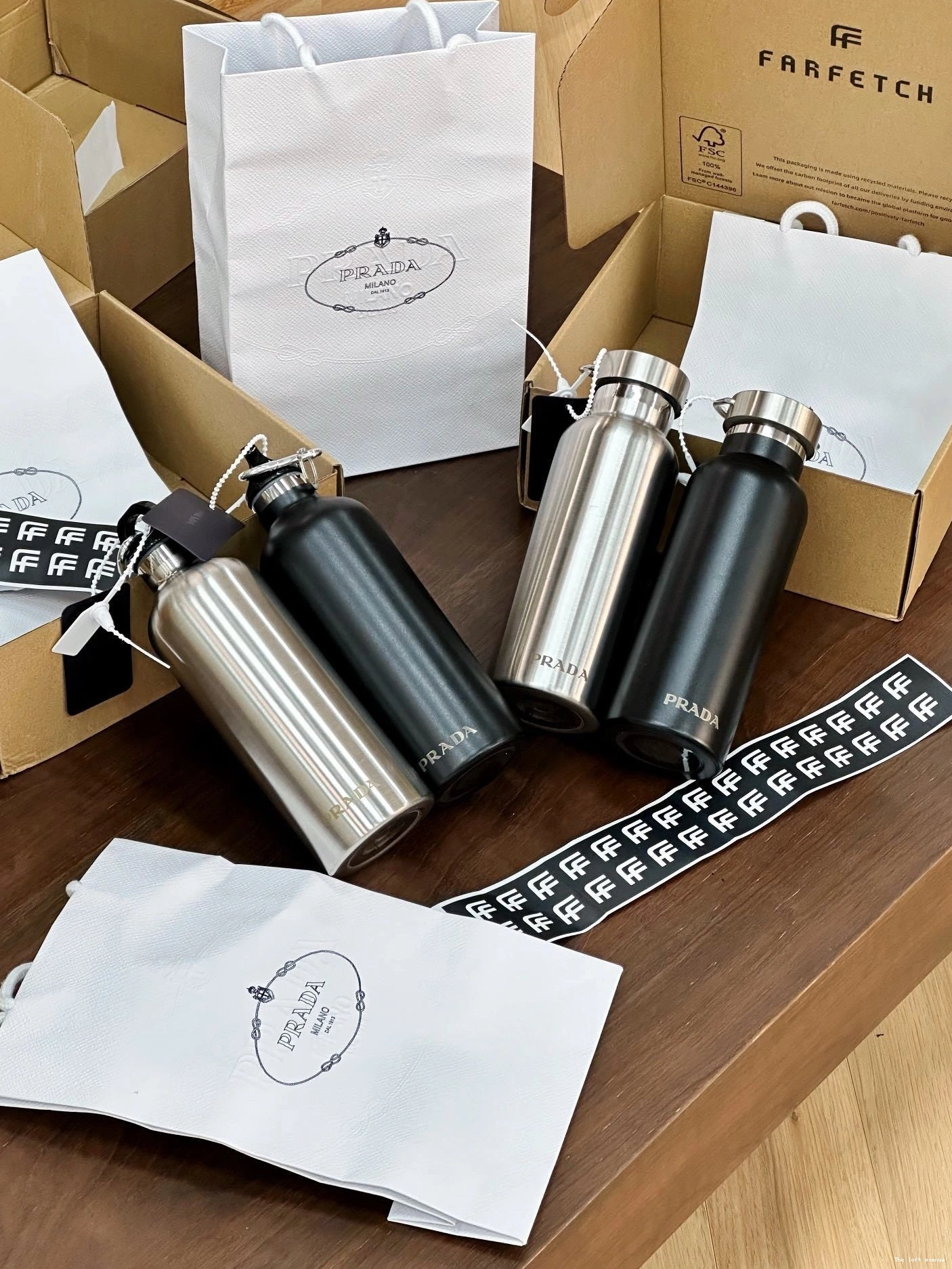 2.0 STEEL BOTTLE STAINLESS PRADA 0809